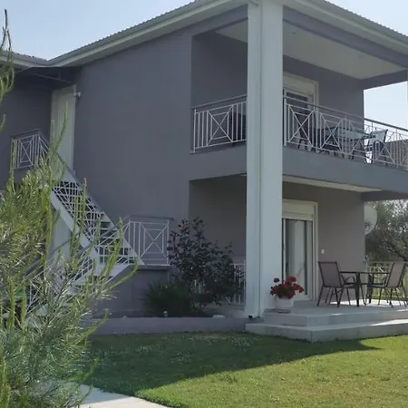 Elegant House Apartman
