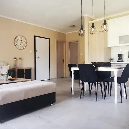 Apartment Elegant House *