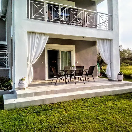 Elegant House 奥马斯帕纳吉亚斯