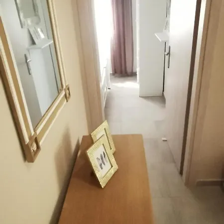 Elegant House 奥马斯帕纳吉亚斯