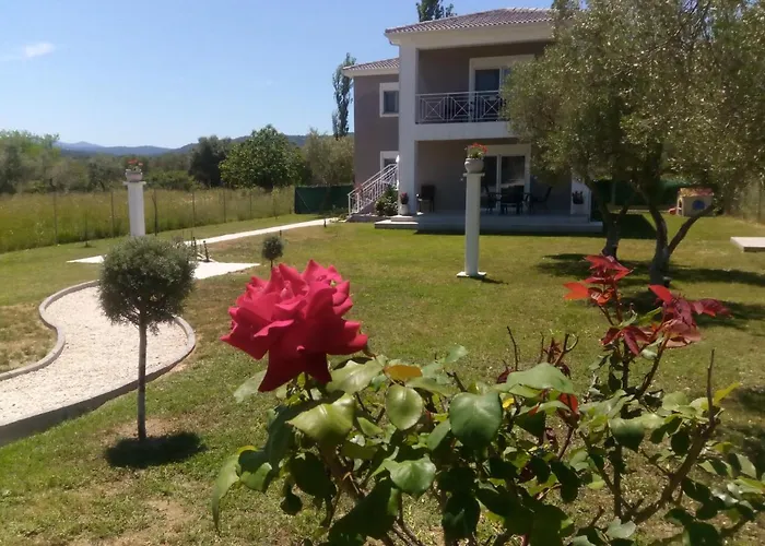 Elegant House شقة