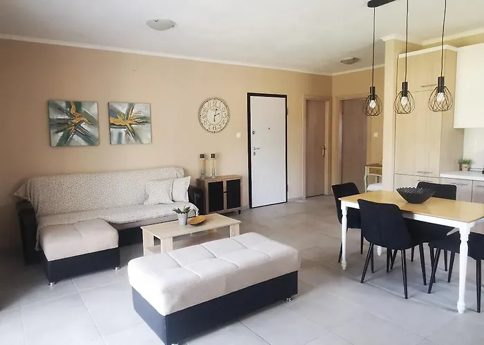 Elegant House شقة أورموس باناجياس