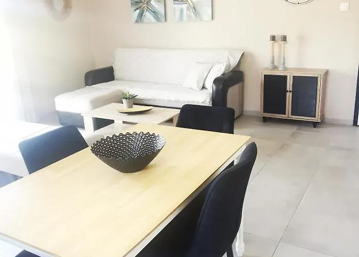 شقة Elegant House أورموس باناجياس